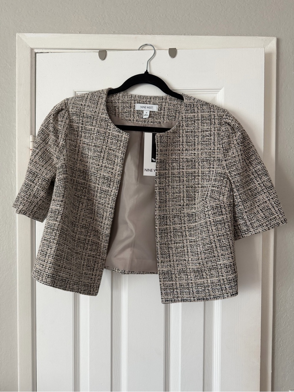 Nine West Black & Cream Textured Cropped Blazer